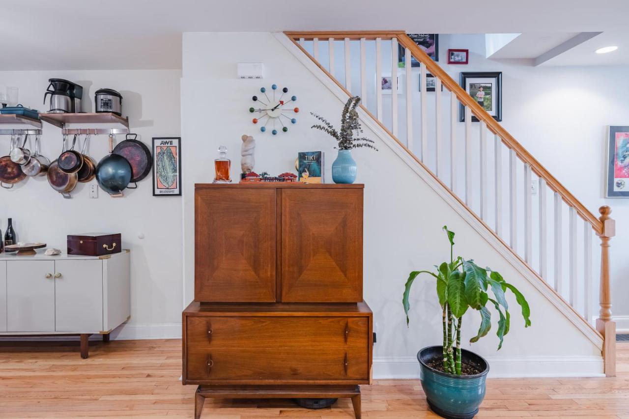 Bedroom In Thoughtfully Decorated East Passyunk Home Philadelphia Exterior photo